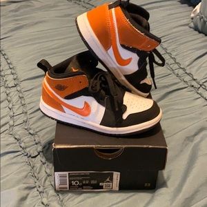 Jordan 1 mid (td) black and orange starfish 10